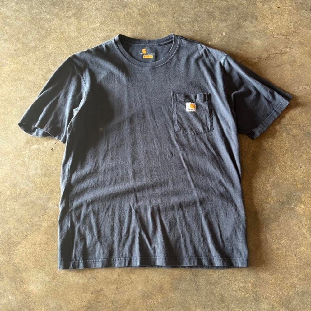 2000s carhartt pocket tee